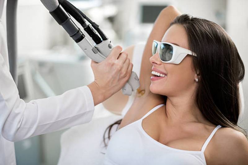 Epilation Définitive  au Laser pour femme dans le Centre Médical Esthétique Okapi à Pierrefeu-du-Var 83390 Pierrefeu du Var 